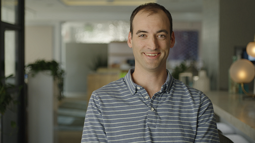 Toast dirigé par Steve Fredette