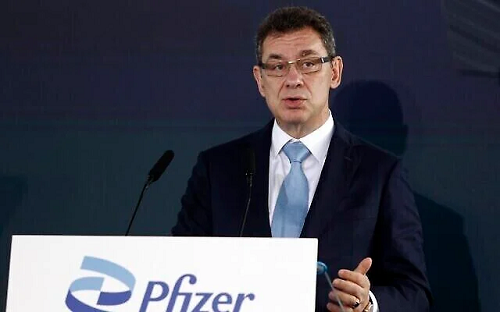 pfizer_albertbourla