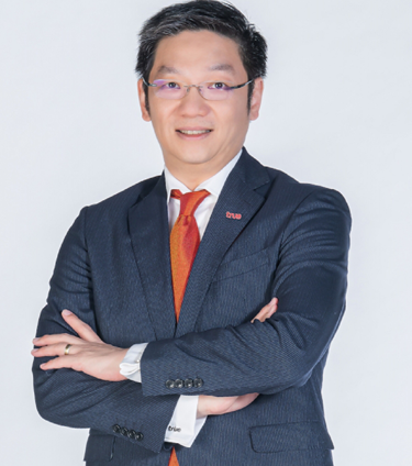 Manat Manavutiveth, CEO de True Corporation