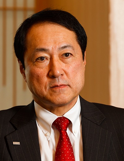 Yasuhiro Sato, CEO de Mizuho Financial Group