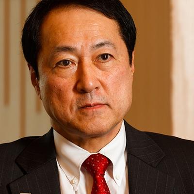 Yasuhiro Sato, CEO de Mizuho Financial Group