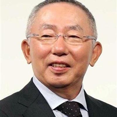 Tadashi yanai ceo de fast retailing